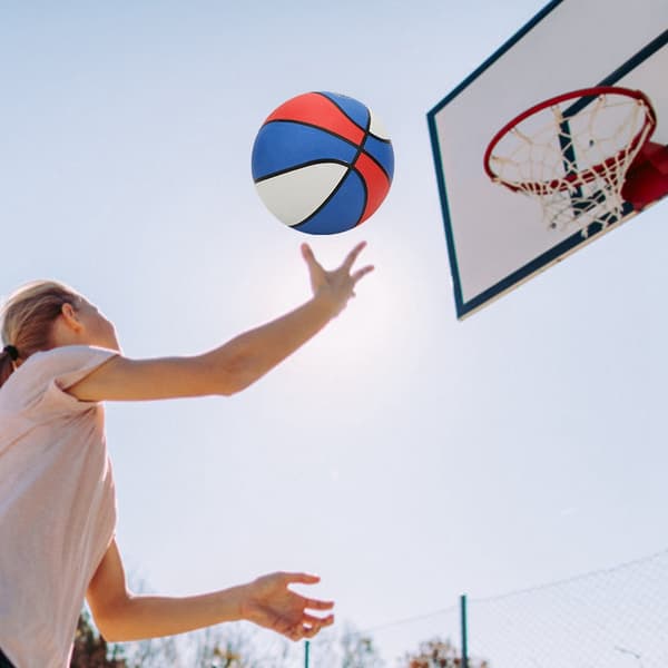 Profesjonell basketball, størrelse 7, gummi, tre farger, for studenttrening