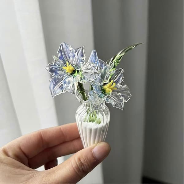 Miniglasblomster - fødselsdagsgave - med vase