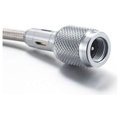 Adapter til gasblus. Forbindelse til campingslange.