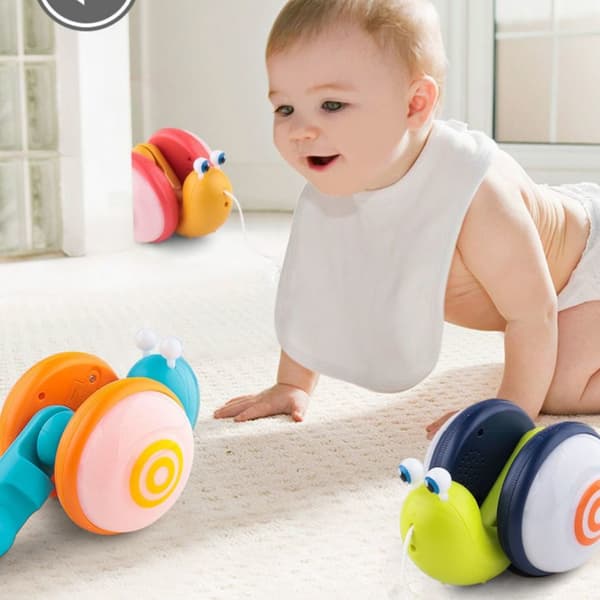 Baby Snegl Træklegetøj med Lys og Lyd, Holdbart ABS-materiale, Egnet til 1-3-årige, Orange