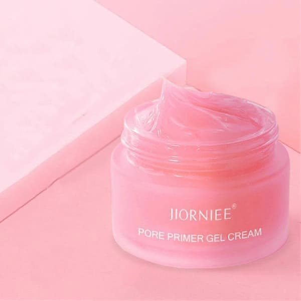 Poreminimerende gelprimer til et hurtigt mat makeup-look