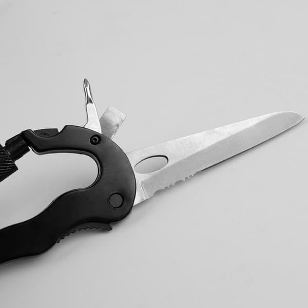 Multifunktionel riffel med kniv, skruetrækker og flaskeåbner til camping og vandreture