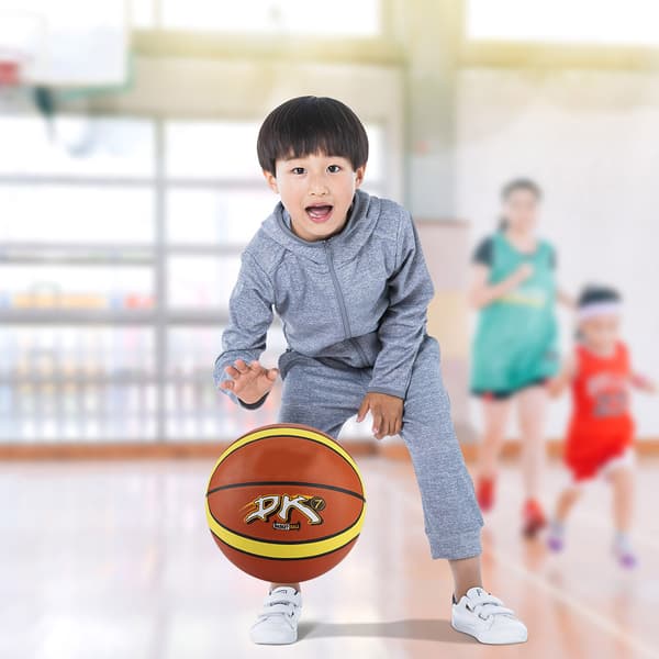Fargerik oppblåsbar gummibasketball for voksne og barn - Minisportsspill