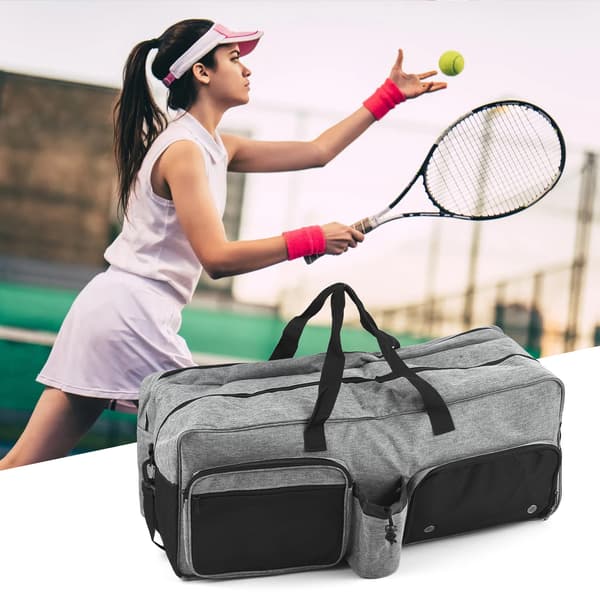 Tennistaske med ventileret skorum, plads til 7 ketchere og flere lommer.