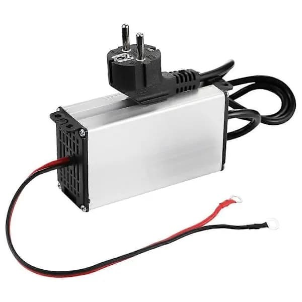 240V til 12V AC/DC strømadaptertransformator, egnet for 5-8 kW dieselvarmeovner, egnet for bobiler, europeisk standardplugg.