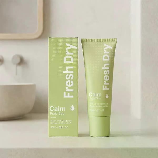 Fresh Dry AHA Essence 50ml antiperspirant bekæmper effektivt lugt under armene og eksfolierer blidt.