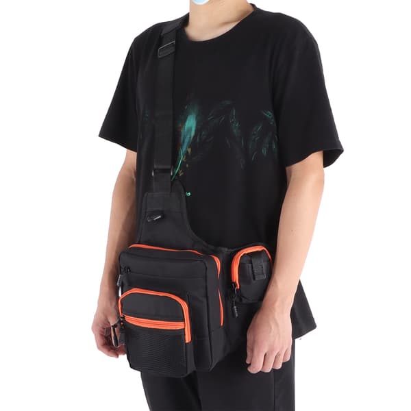 Multifunktionel Crossbody Fisketaske i Polyester med Justerbare Stropper, Sort