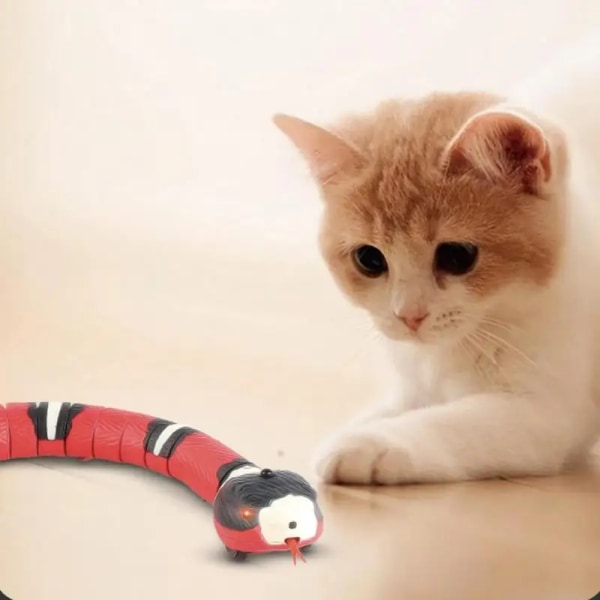 Smart Sensing Interactive Cat Lelut Red