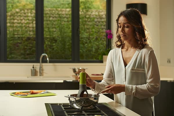 The Only Automatic Pan Stirrer - with Extended Nylon Legs, Olive Green.