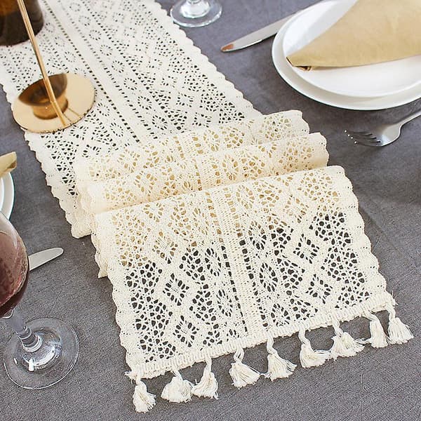 Lace Table Runner, Suitable for Dining Tables, Coffee Tables, Table Runners, Bedspreads, etc., York Lace Table Runner. York lace table runner 24*280cm