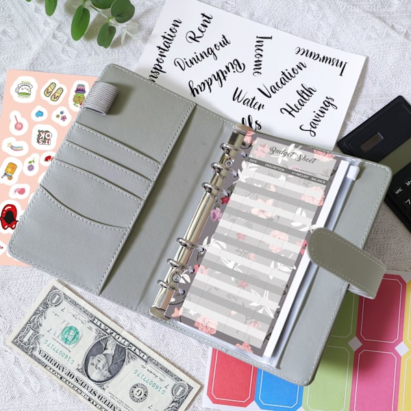 A6 binder containing a budget sheet and a budget plan sheet (grey). Grey 372