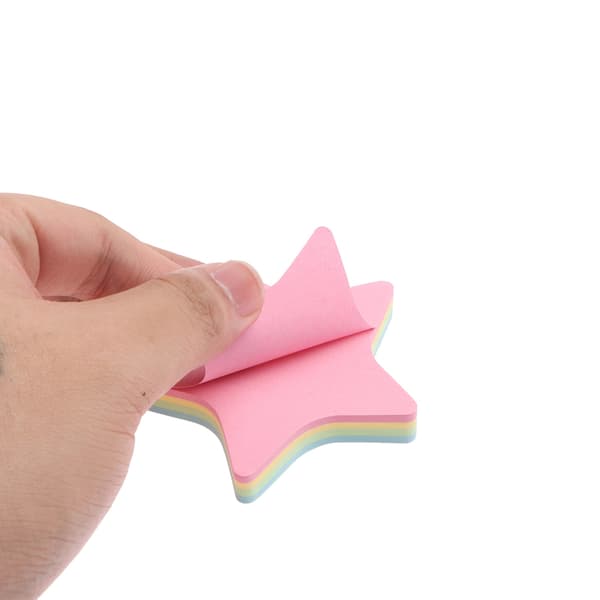 600 sticky notes, inklusive stjerneformede og hjerteformede sticky notes, otte farver og små sticky notes.