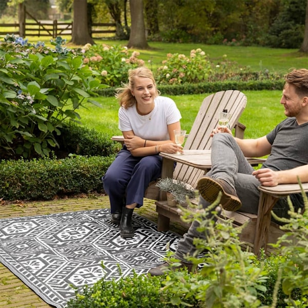 Esschert Design Utomhusmatta 182x122 cm diamant Svart