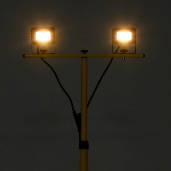 vidaXL Strålkastare med stativ 2x10 W LED varmvit Svart