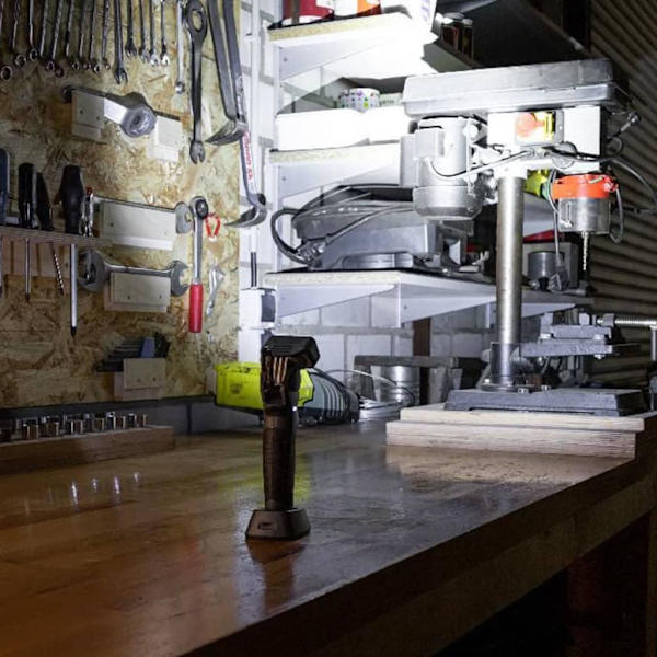 SOLIDLINE Laddningsbar arbetslampa SW2R 700 lm