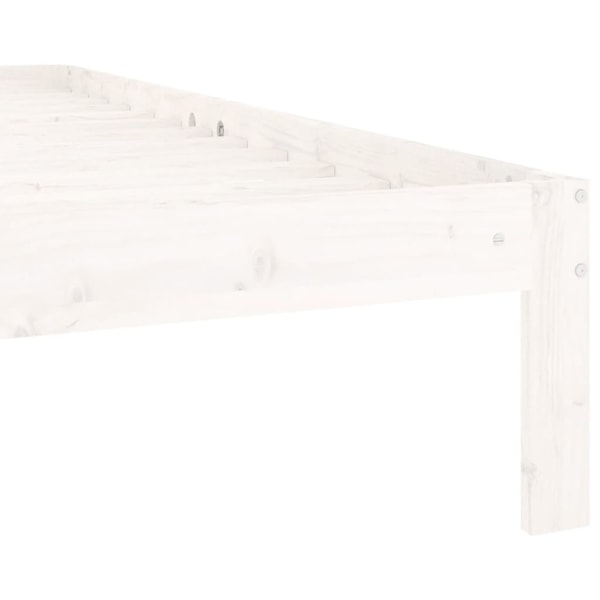 vidaXL Sängram vit massiv furu 120x200 cm Vit