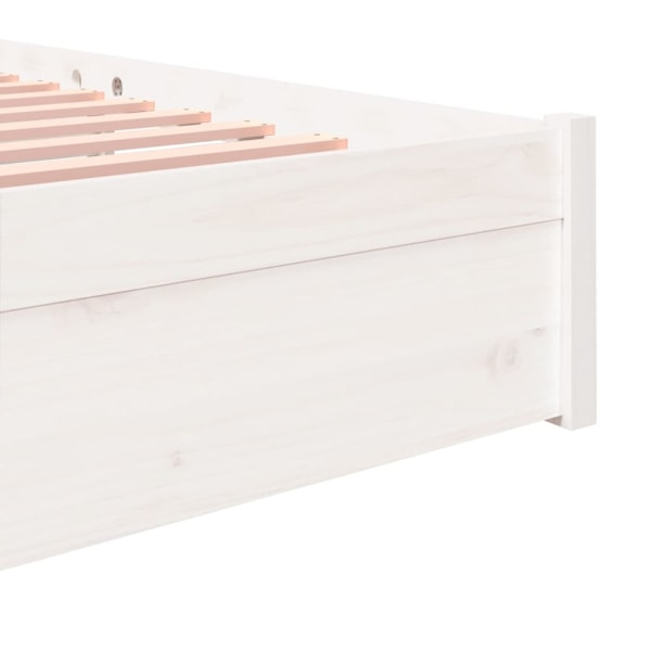 vidaXL Sängram vit massivt trä 200x200 cm Vit