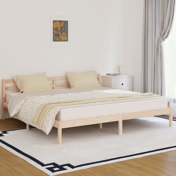 vidaXL Sängram massiv furu 200x200 cm Brun