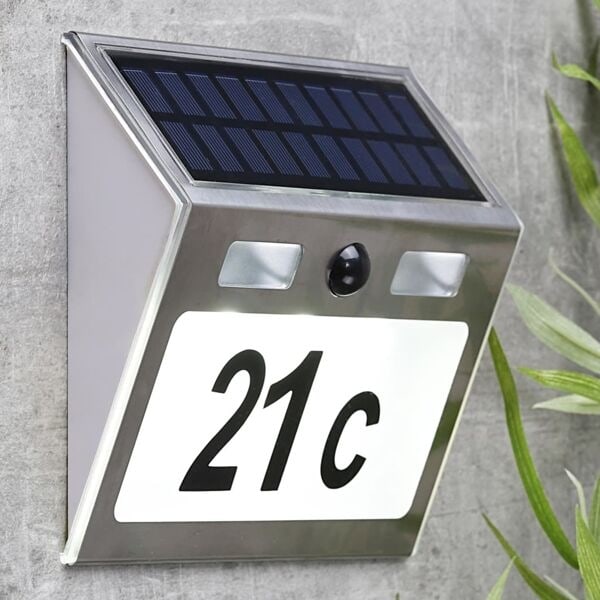 HI Husnummer med soldrivna LED silver Silver