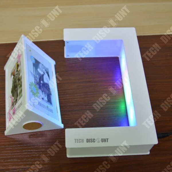 TD® Creative tresidig hängande magnetisk levitation fotoram fyra led-lampor för presentdekoration mode vit färg