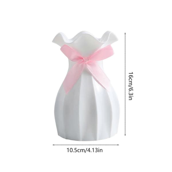 Minimalist Plastic Bottle Wedding Candy Box Personalized European Lace Plastic Vase White