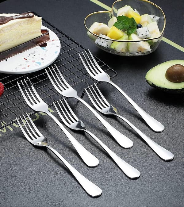 Guldpläterad 6-delars bröllopsbestickset i rostfritt stål (20,75 cm). Silver
