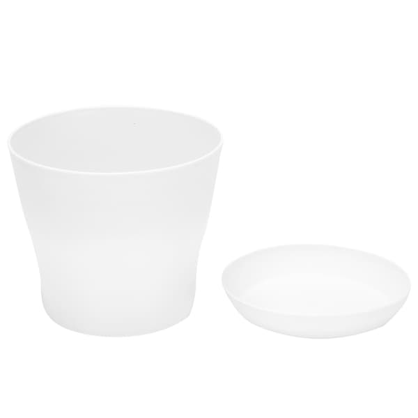 Six round plastic flower pots with saucers, glossy surface, for garden decoration, white.