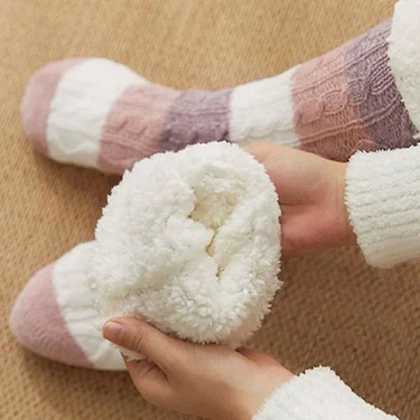 Varma vintersockor för damer, tofflor, halkfria fleecesockor Pink And Purple