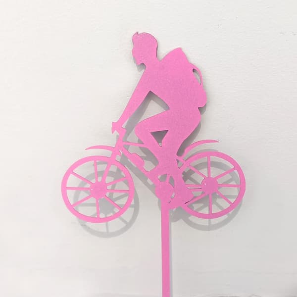 4-delt cykelsilhuet statue havetilbehørssæt, velegnet til dukkehusbalkon, gul