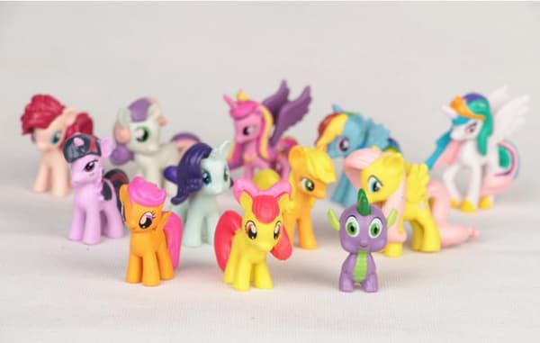 12 My Little Pony -nukkea Yellow