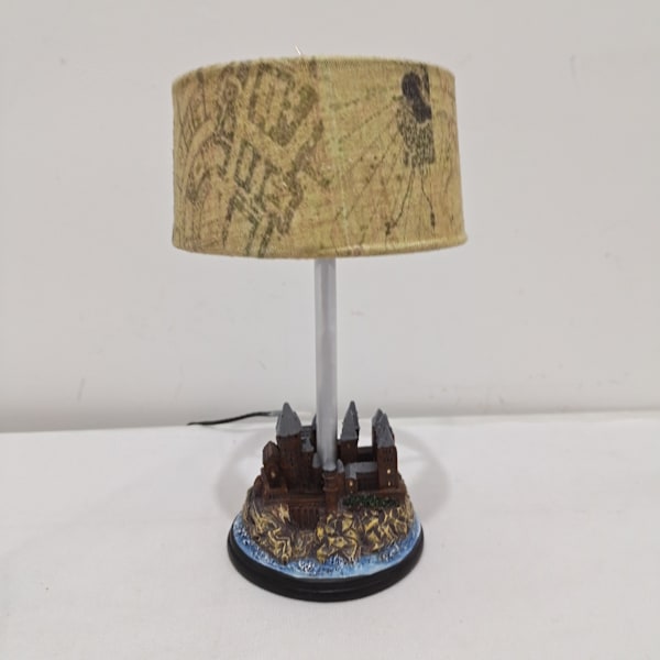 Påskrabatt! Högkvalitativ Harry Potter - Hogwarts Slott Resin Lampa Belyst Bordslampa