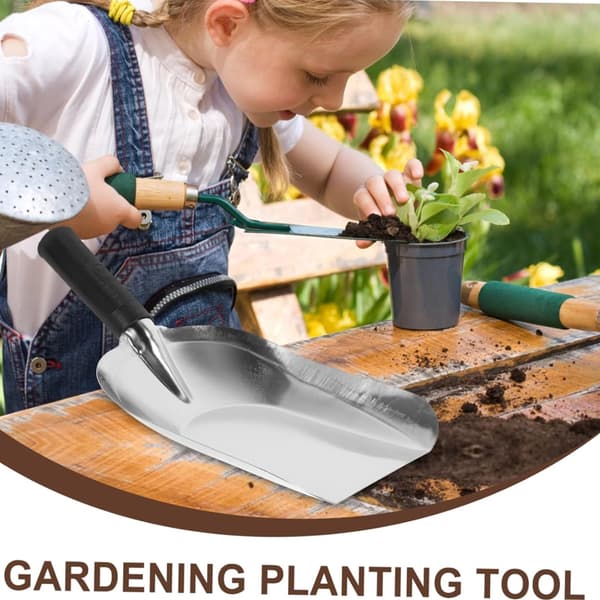 Hagespade i rustfritt stål, firkantet spade, brukt til graving og luking.