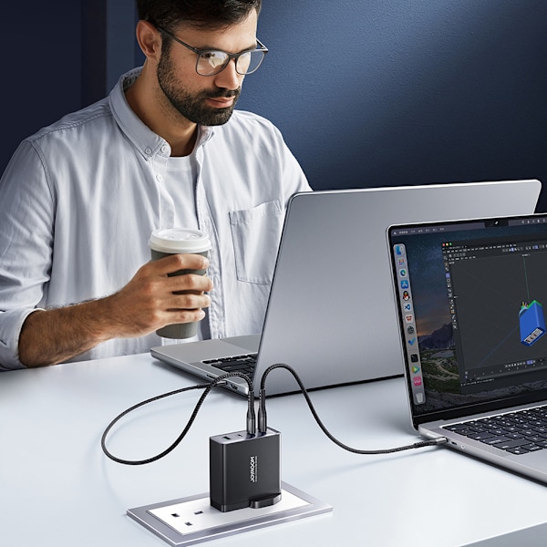 Joyroom GaN snabbladdare JR-TCG05UK 140W med 3x USB-C & USB-A +