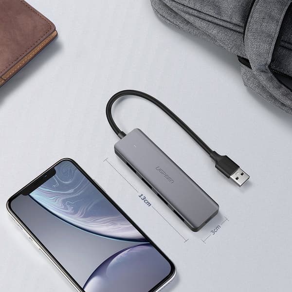 Ugreen USB Hub med 4x USB 3.2 Gen 1 och micro USB-strömport/ Grå