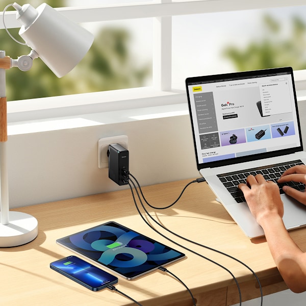 Baseus GaN5 Pro Snabbladdare 2xUSB-C+USB 140W EU Svart (CCGP1002