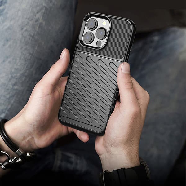 Blixtskal Flexibel Pansarfodral för iPhone 13 Pro Svart