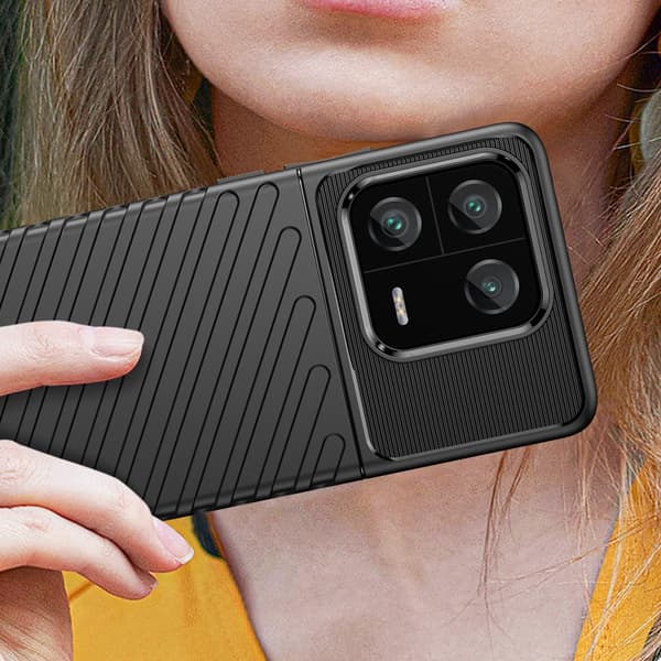 Thunder Case Stöttåligt Silikonskal för Xiaomi 13 Pro - Svart