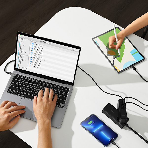 Baseus GaN5 Pro Snabbladdare 2xUSB-C+USB 140W EU Svart (CCGP1002