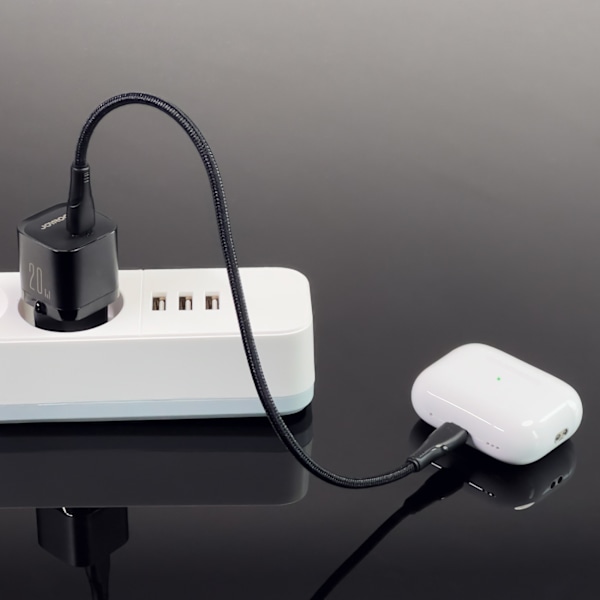 Joyroom JR-TCF02 Svart 20W USB C Mini-laddare PD