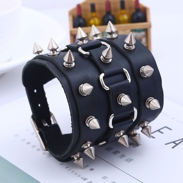 Punk Rock Cone Nitar Armband Män Kvinnor Unisex bred läderarmring