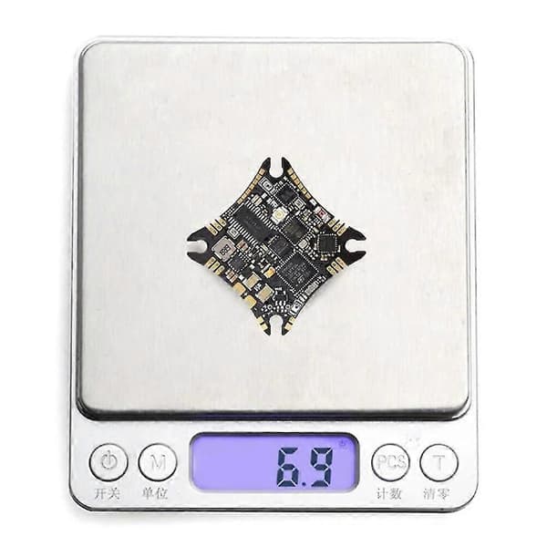 25,5x25,5 mm HGLRC SPECTER 15A ELRS AIO Flight Controller med 15A 4in1 ESC UARTS R1 ExpressLRS 2,4G