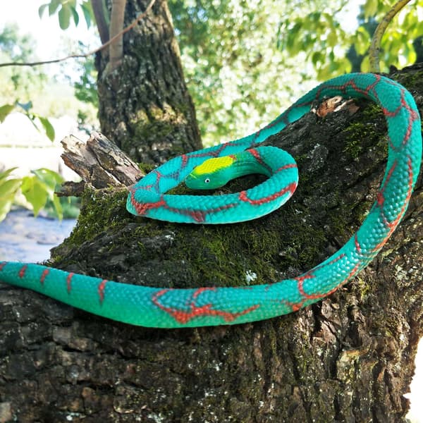 /#/Simuloitu kuminen käärme, punainen python, 1 kpl, eläinlelu, Halloween tai huhtikuun aprillipila ja kiinnipitotarvike/#/