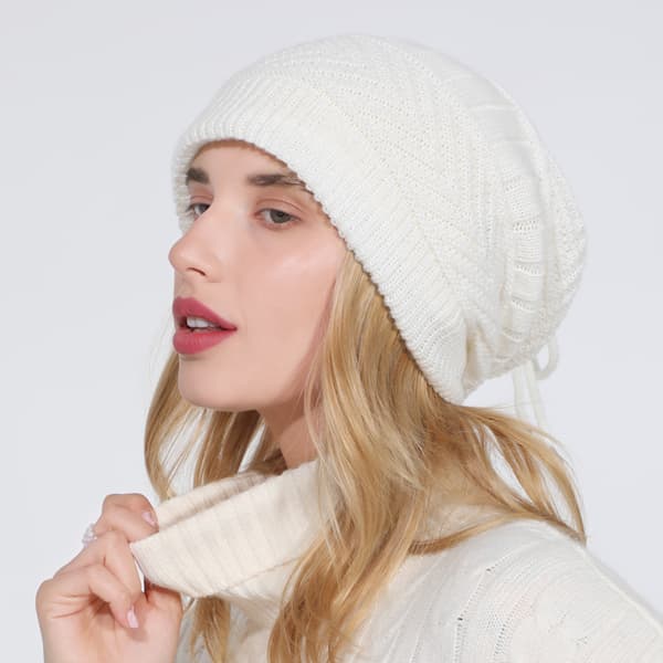 ##/Stickad mössa med pompom, hjortfläta, vintermössa, flätad mössa med hål##/