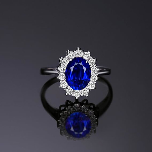 Ring med naturstenar - Ametist, Peridot, Granat, Citrin och Topas - för kvinnor