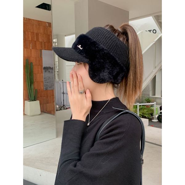 Varm hul top hestehale strikket baseballkasket, sort