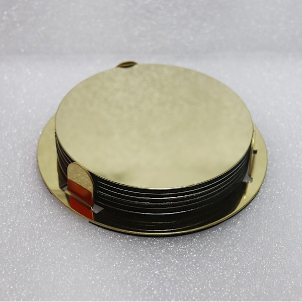 Underläggssats med 6 Underlägg och Hållare – Guld/Mässing – 8,5 cm i Diameter