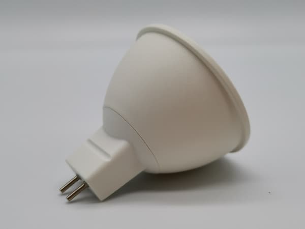 Basics GU5.3 MR16 4,5W (35W motsvarande) LED-spotlightlampa, Varmvit