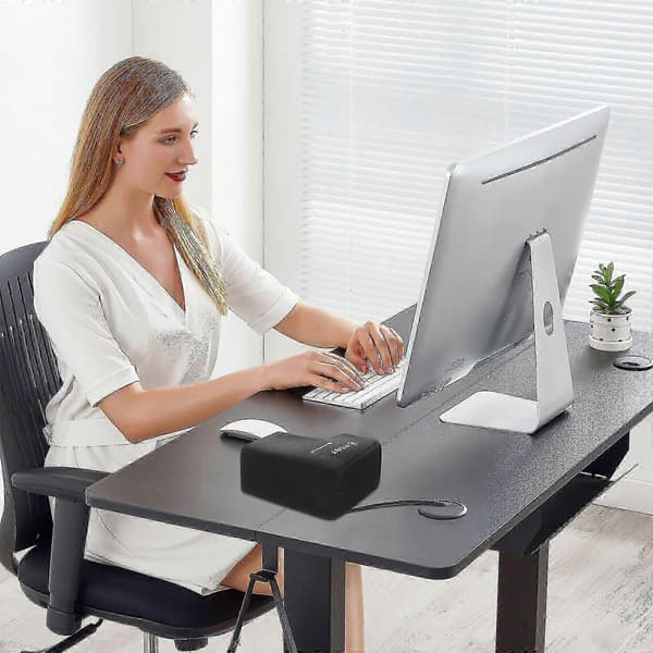 Stor Enter-tangent Kudde med USB Kontorsstressavlastningsverktyg Middagsvila Skrivbordskuddar Ventilationsleksak (Svart)
