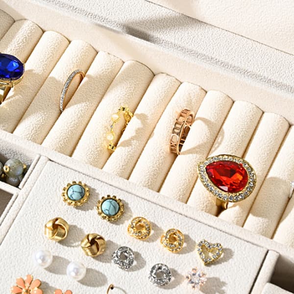 1 st Diamant trelagers smyckeskrin med lådor, vitt smyckeskrin
