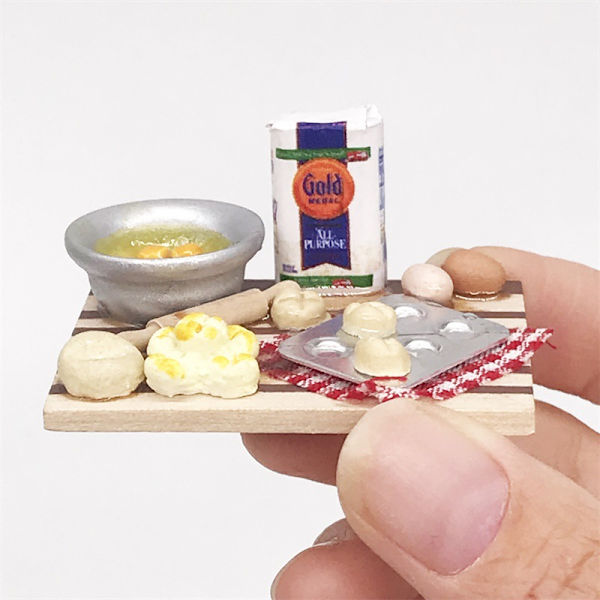 Miniatyr matleketøy skjærebrett, 1:12 mini dukkehus miniatyr d